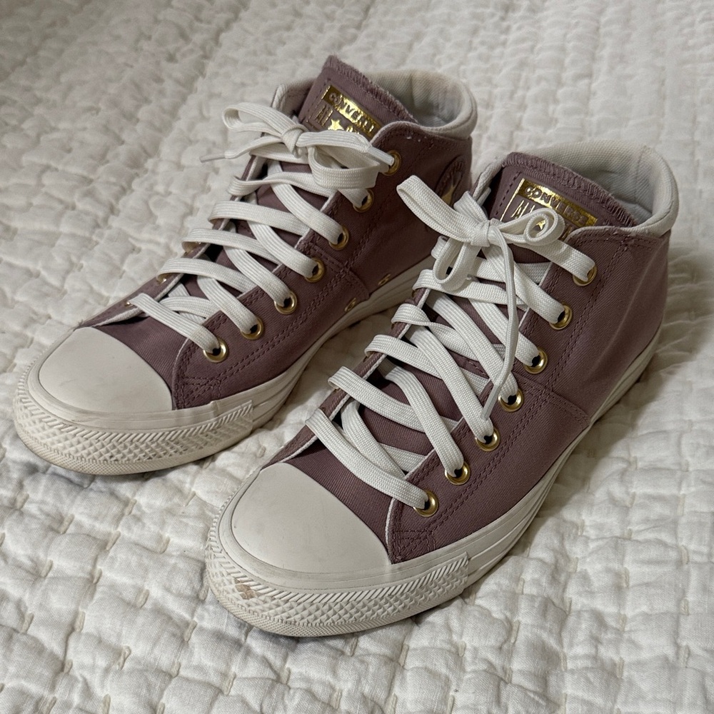 Women's High-Top Converse in Purple and White